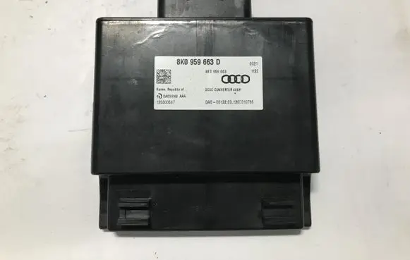 Audi A6 C7 Voltage converter/converter module 8K0959663D