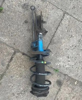 Nissan Qashqai Front shock absorber/damper