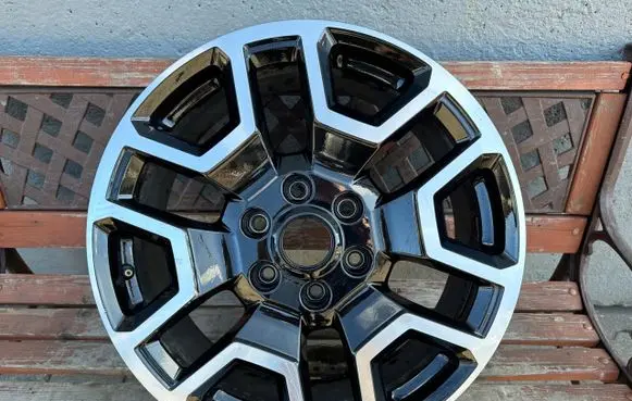 Volkswagen Amarok R20 alloy rim 