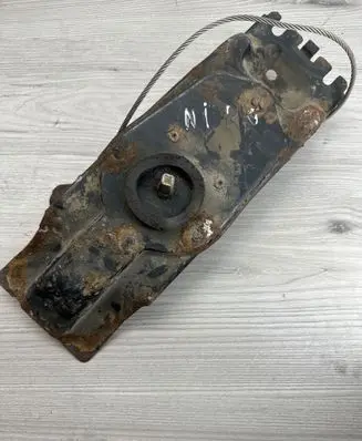 Dodge Nitro Spare wheel mounting bracket 