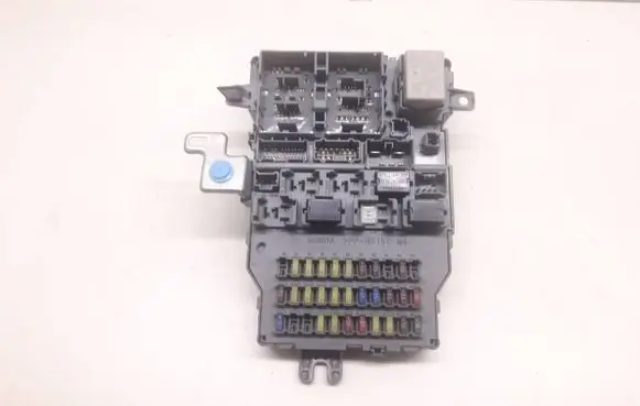 Honda Accord Comfort/convenience module CE4PT1MY 122304