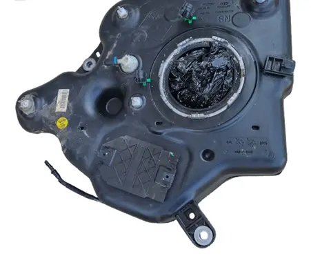 Audi A6 S6 C7 4G AdBlue liquid reservoir 4G0131877
