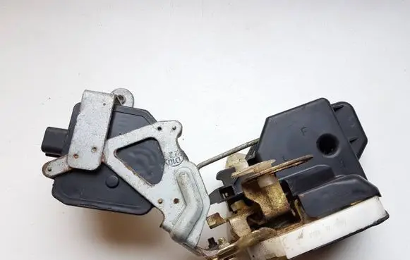 Mitsubishi Outlander Rear door lock 1015280110 MR349287
