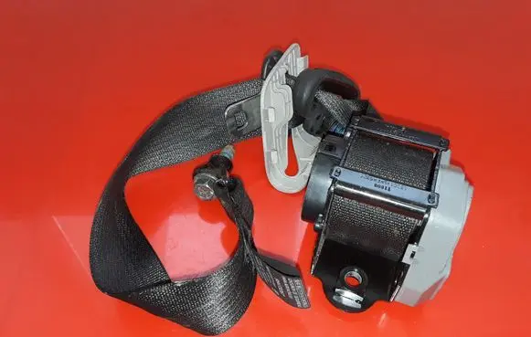 Opel Antara Front seatbelt 95473267 SG651A