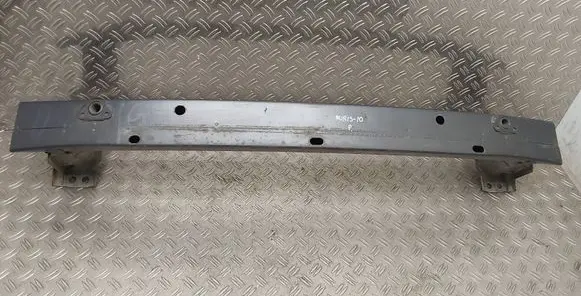 Toyota Auris 150 Front bumper cross member