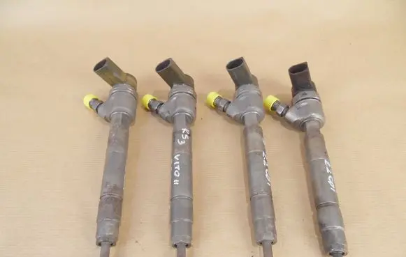 Mercedes-Benz Vito Viano W639 Fuel injector 0445110192 BPAGD A6470700087