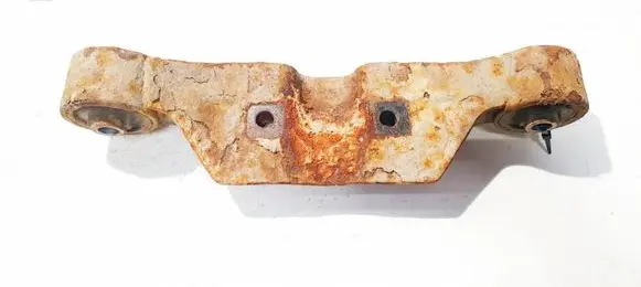 Engine mount bracket