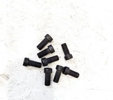 Nissan X-Trail T30 Nuts/bolts 