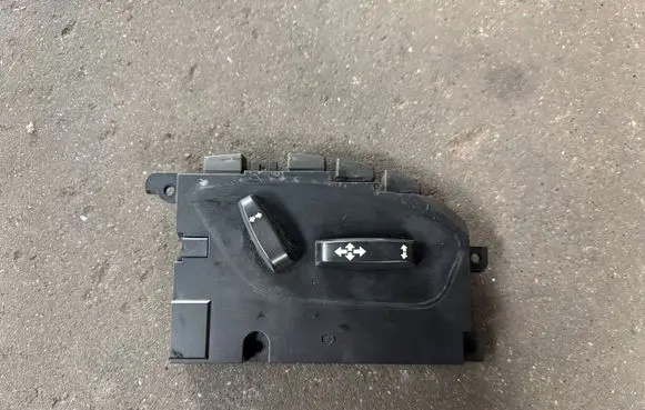 Volvo XC60 Seat control switch 31421353