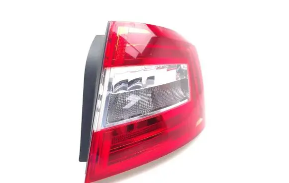 Skoda Octavia Mk3 (5E) Rear/tail lights 184140-02