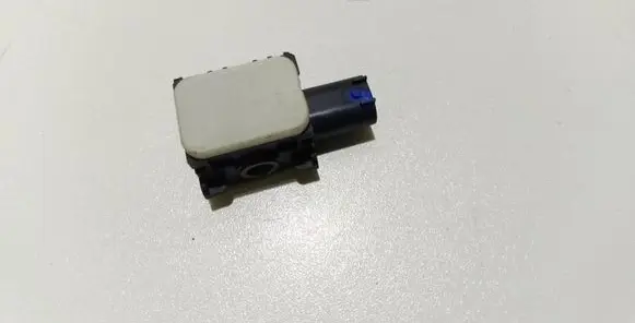 Mercedes-Benz R W251 Airbag deployment crash/impact sensor 0038202826