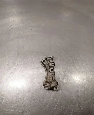 Peugeot 508 Engine mounting bracket 9688615780