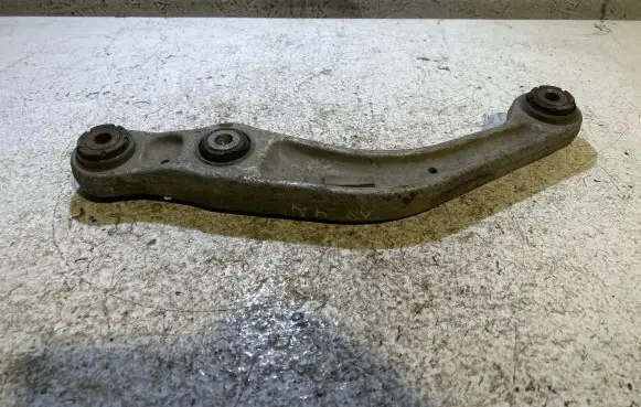 Audi A8 S8 D3 4E Front lower control arm/wishbone