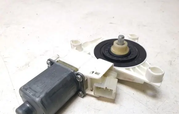Mercedes-Benz ML W166 Front door window regulator motor A1669060201