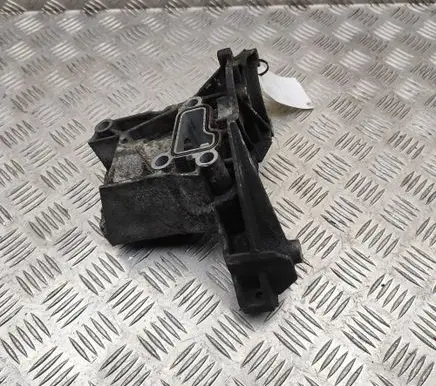 Audi A5 Sportback 8TA Power steering pump mounting bracket 059145169AE