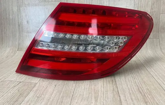 Mercedes-Benz C W204 Rear/tail lights 2048204164 A2048204164