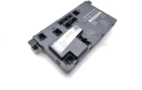 Mercedes-Benz E AMG W211 Door control unit/module 2118201685