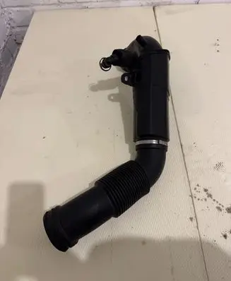 BMW X1 F48 F49 Air intake hose/pipe 8693166 235576 1371