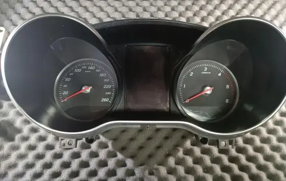 Mercedes-Benz Vito Viano W447 Speedometer (instrument cluster) A4479009103