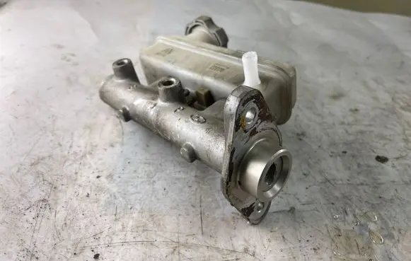 Hyundai Matrix Master brake cylinder