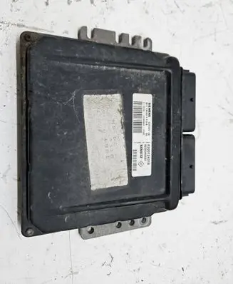 Renault Scenic I Engine control unit/module S118301104 8200124318