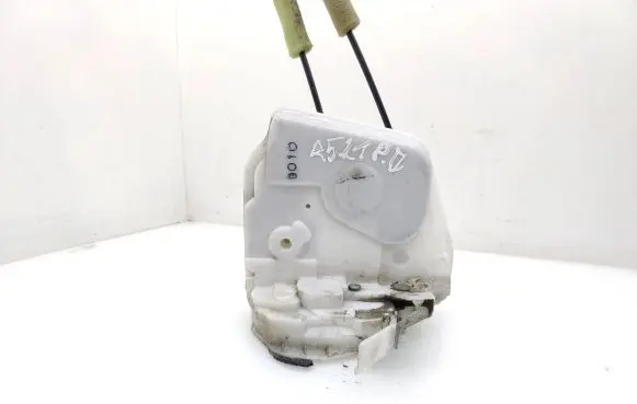 Mazda 6 Front door lock 8C14B0347