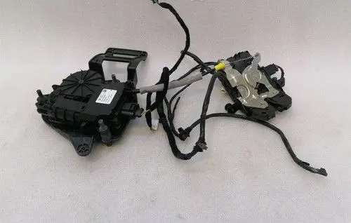 Maserati GranTurismo Tailgate/trunk/boot lock/catch/latch 6701067880