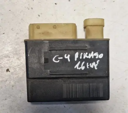 Citroen C4 I Picasso Glow plug pre-heat relay 9652021180 018010851