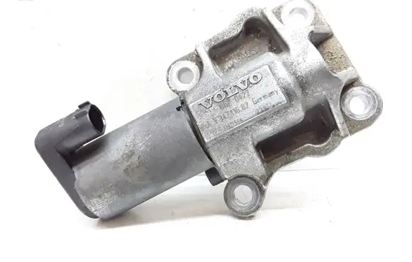 Volvo XC90 Camshaft vanos timing valve 8670422