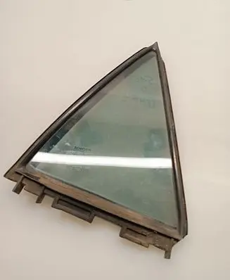 Toyota Auris 150 Rear vent window glass 43R00048
