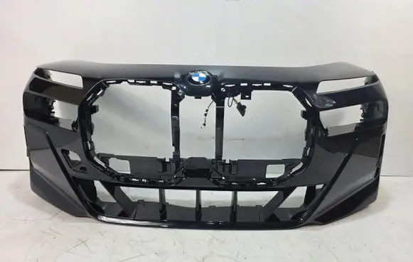 BMW 7 G70 Front bumper
