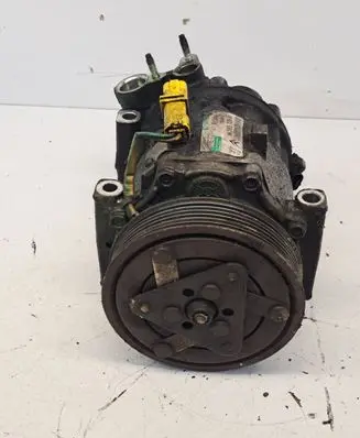 Peugeot 407 Air conditioning (A/C) compressor (pump) 9656572680