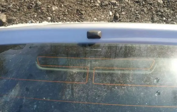 Toyota Yaris Third/center stoplight