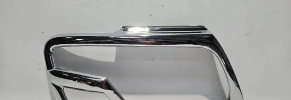 Mitsubishi Pajero Under headlight/headlamp trim 