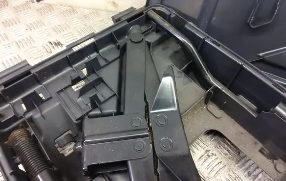 Renault Trafic III (X82) Glove box in trunk 995018195R 93868419
