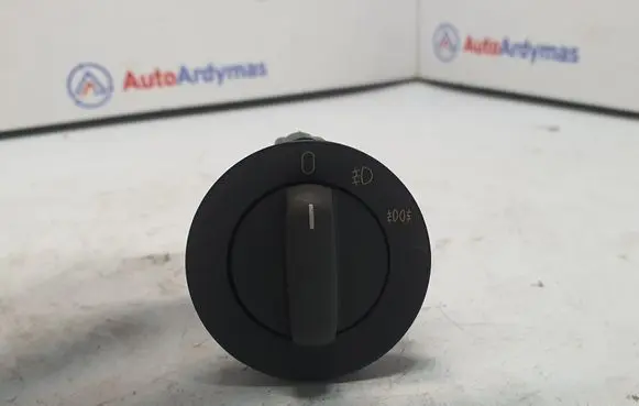 Fog light switch