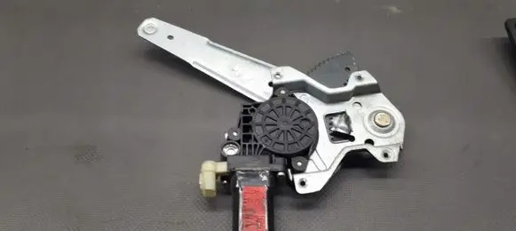 Hyundai Getz Rear window lifting mechanism without motor