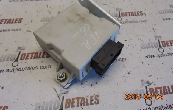 Toyota Corolla Verso AR10 Window wiper relay 859400F010