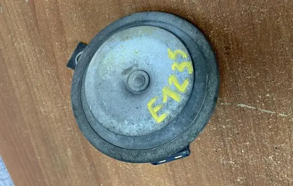 Porsche Panamera (970) Horn signal 97063711700 E1235