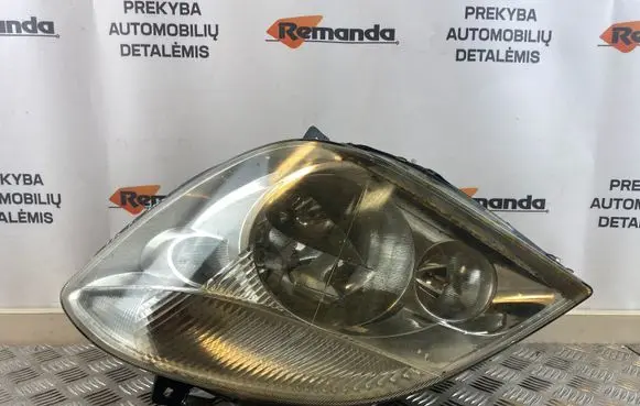 Mercedes-Benz Sprinter W906 Headlight/headlamp 20B814B