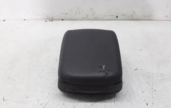 Volvo V50 Armrest