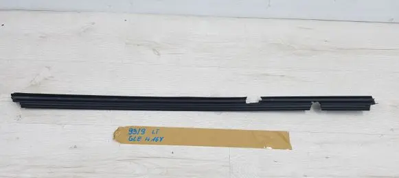 Mercedes-Benz GLE W167 Trim molding A1677353940