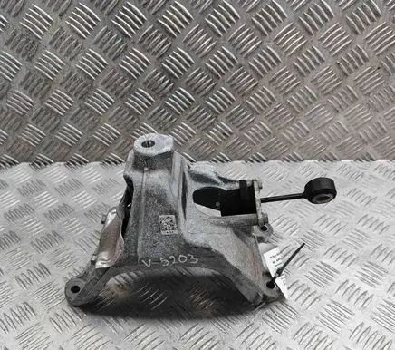 Audi A5 Engine mounting bracket