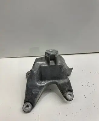 Audi A4 S4 B9 Engine mounting bracket 8W0199307L