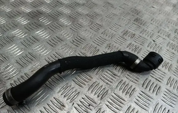 BMW 1 E81 E87 Engine coolant pipe/hose
