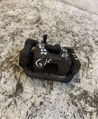 Nissan Juke I F15 Rear brake caliper