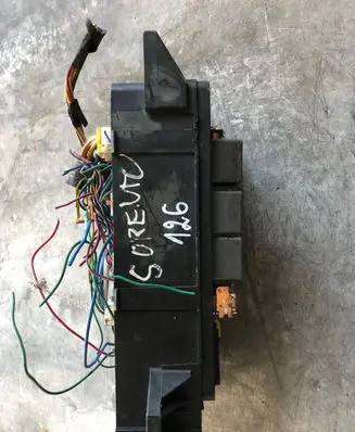 KIA Sorento Fuse box set 9901009110