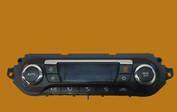 Ford Kuga II Climate control unit DV4T18C612AE