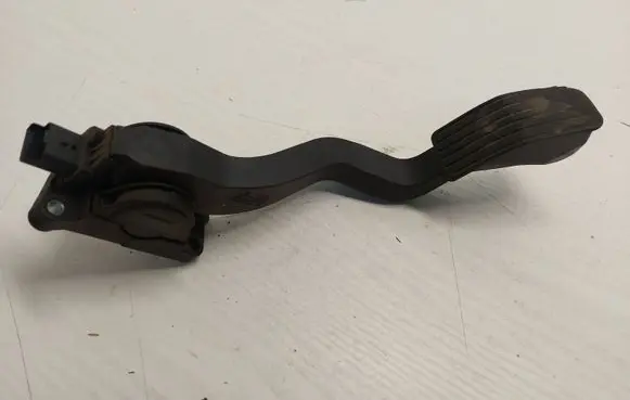Peugeot 307 Accelerator throttle pedal 9646702180 0280752251