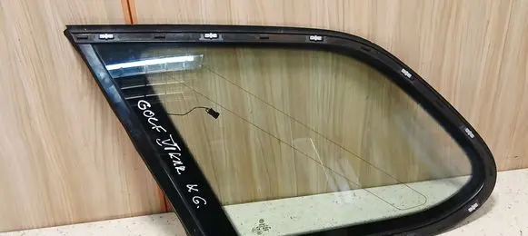 Volkswagen Golf VI Rear side window 1K9845297B 43R004584